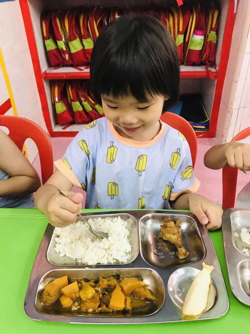 别样的开学季 金苹果二园