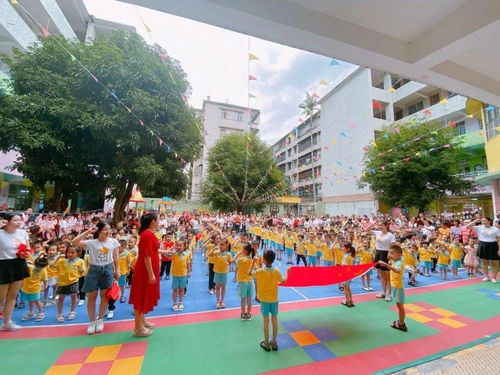 红歌唱响中国梦,浓情点亮中秋节 金苹果五园
