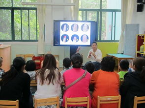 金苹果幼儿园 培育幼苗，启迪未来的温馨家园